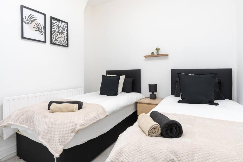 Liverpool 3 Bed House Exterior photo